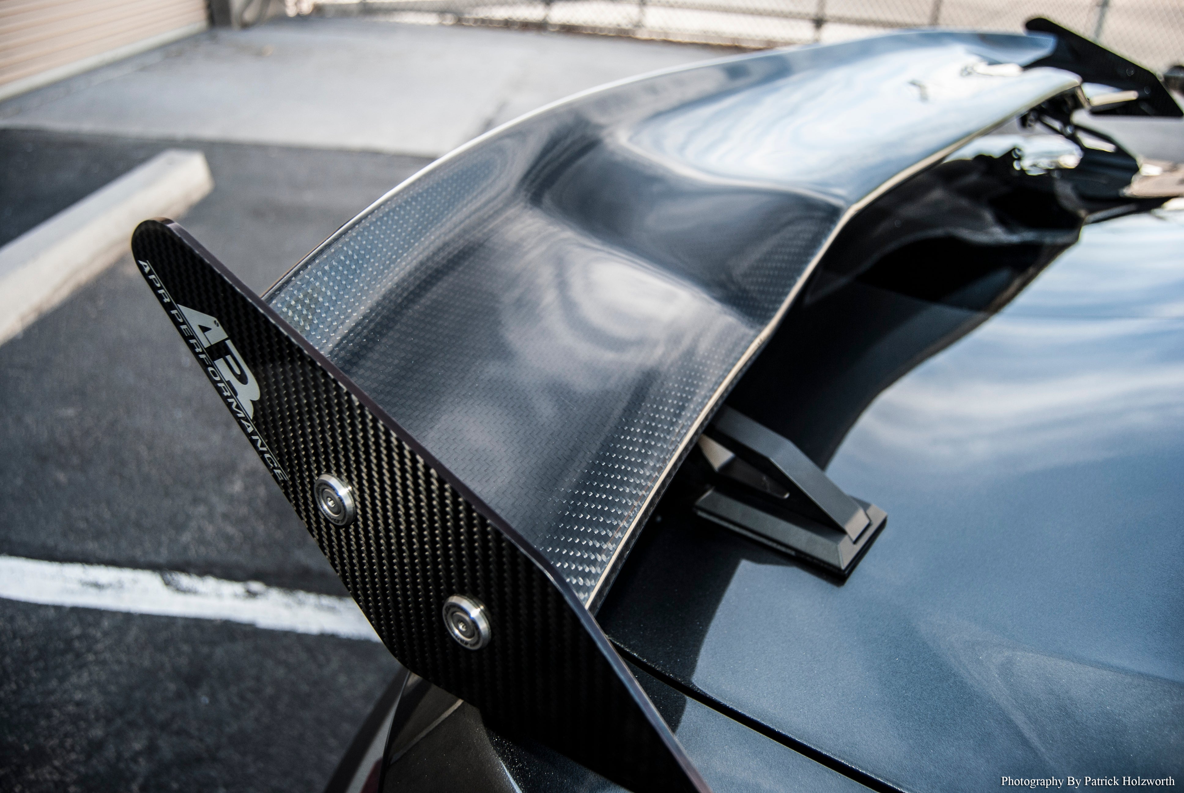 Universal Fitment Carbon Fiber GTC-200 Drag Adjustable Wing – APR