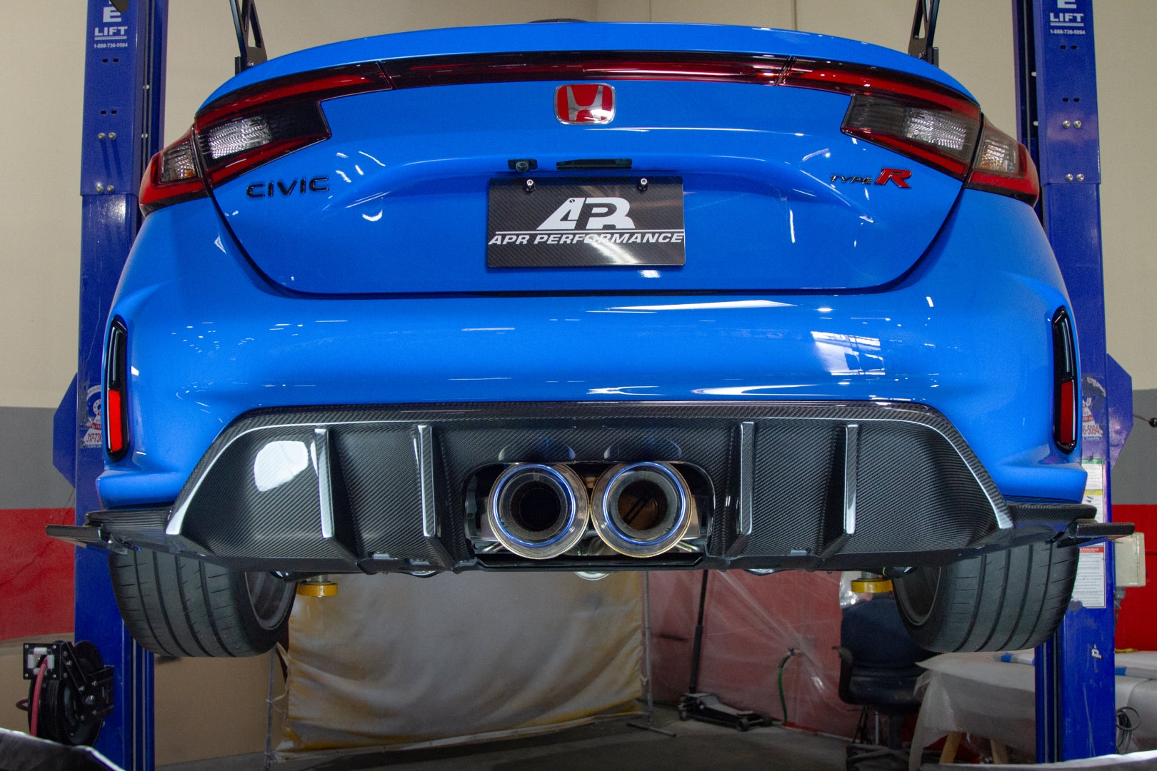 Honda FL5 Civic Type R Carbon Fiber Rear Diffuser 2023 - Current – APR ...